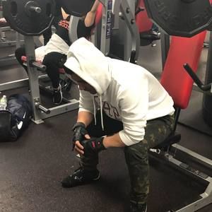 Meet your Posher, Cesar adrian